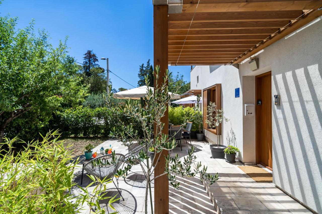 Stay U-Nique Studio Apartment In Orasac Exterior photo